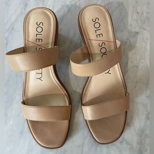 SOLE SOCIETY nude slides sz 7.5